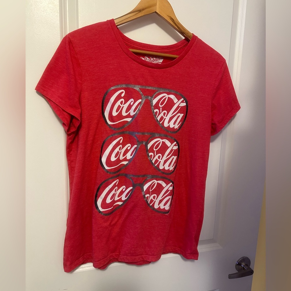 Coca Cola XL women’s red tshirt. Super soft.
